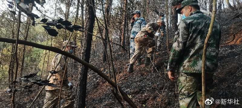 滚动丨突发！一架搭载132人的客机在广西藤县发生事故-1.jpg