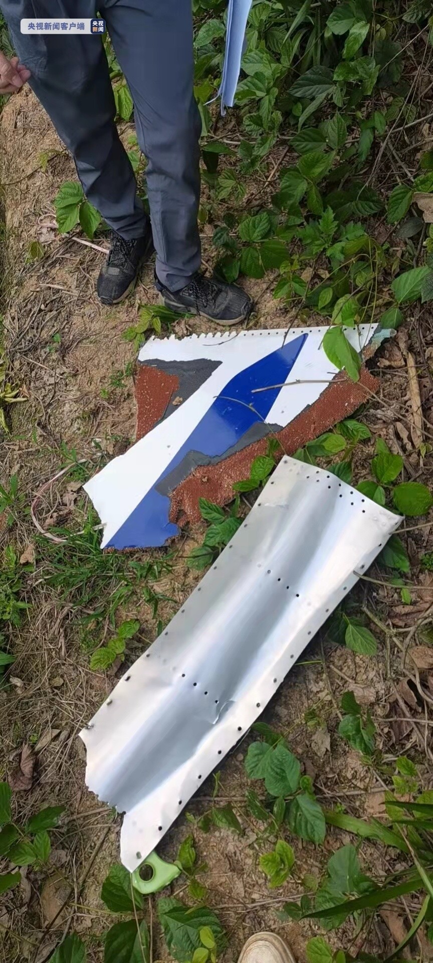 滚动丨突发！一架搭载132人的客机在广西藤县发生事故-9.jpg