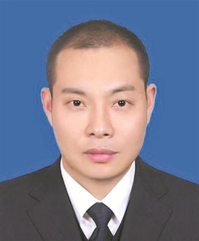 “英雄机长”刘传健履新！出任中国民航飞行学院总飞行师-1.jpg