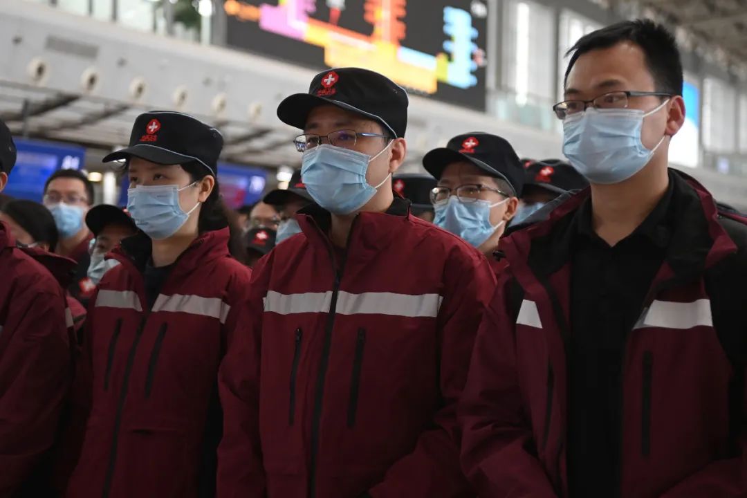 出征支援上海！富顺的守“沪”者们来了！-2.jpg