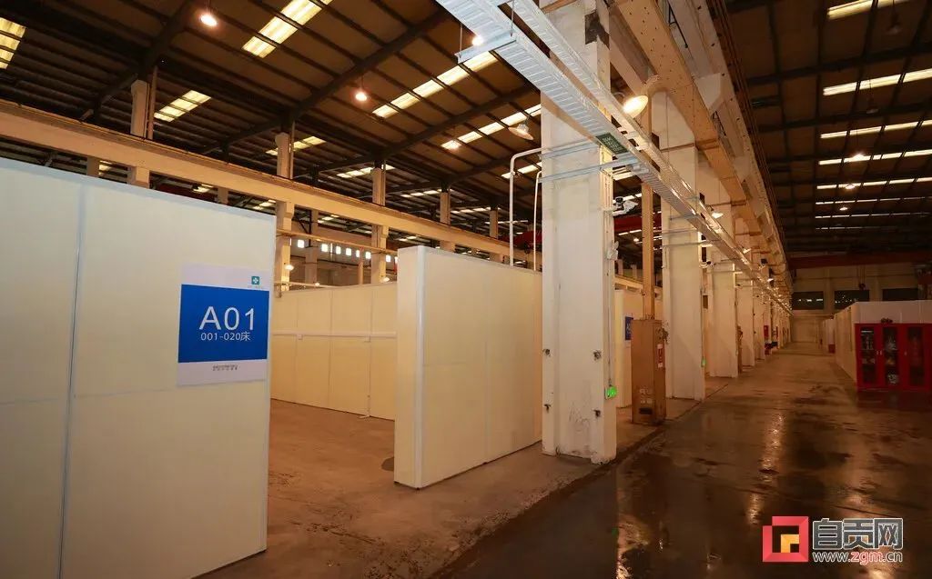 自贡方舱医院工程建设完工——-2.jpg