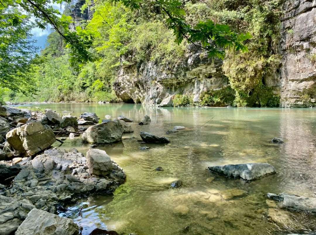 夏天就适合在河边耍-1.jpg