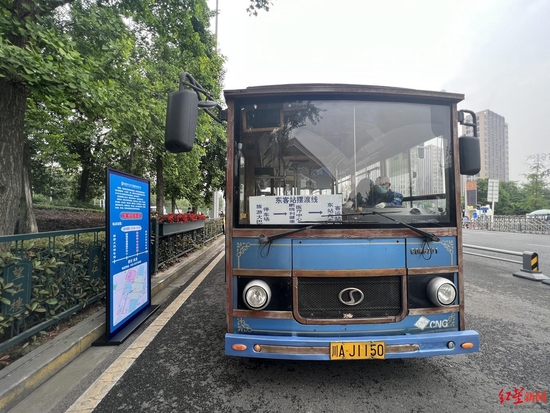 方便“入川即检”，成都东站开行免费环线摆渡公交-1.jpg