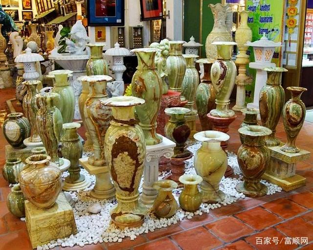 闯荡数十年！富顺“打工仔”终逆袭成老板，创造的品牌成为丽江靓丽名片！-4.jpg