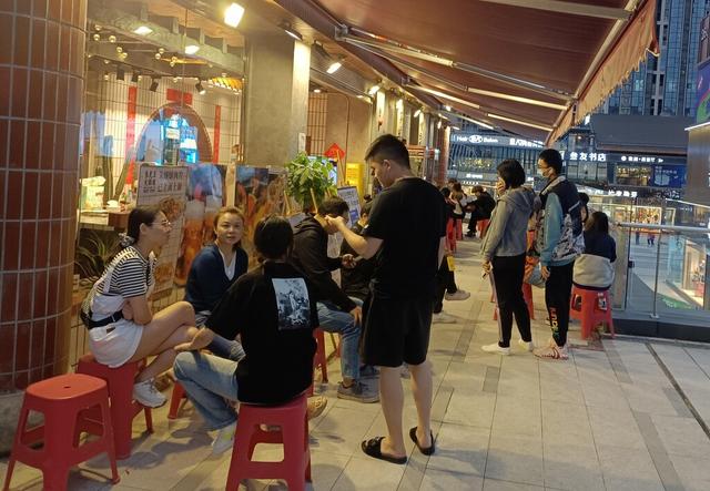“五一”期间自贡特色餐饮表现优异 团餐宴席下降明显-4.jpg