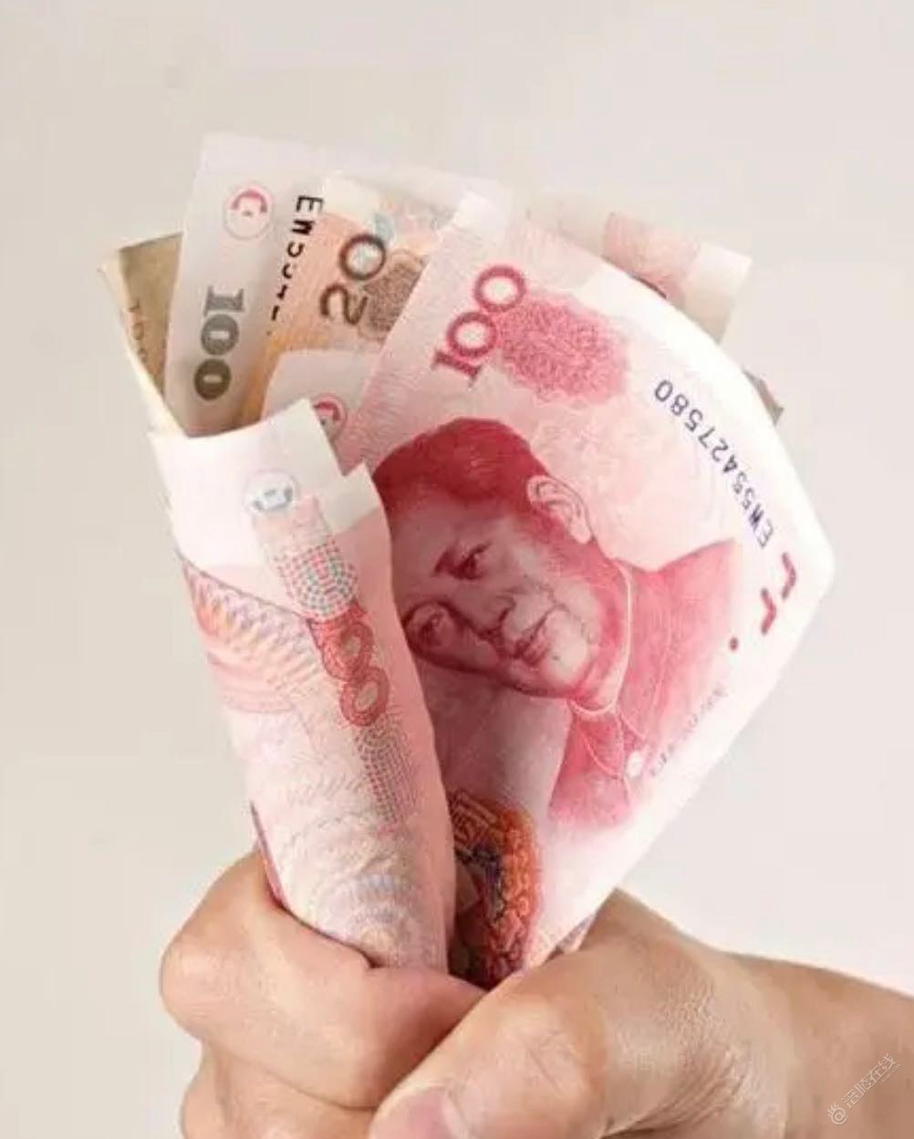 现在这年头谈恋爱，所有费用就应该男生出吗？-1.jpg