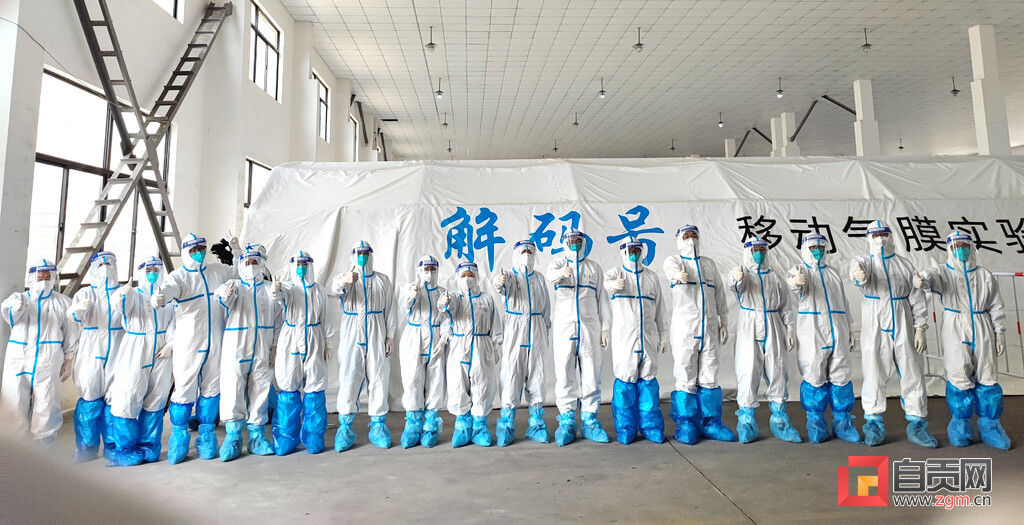 回家！自贡20名援沪英雄今日返川-3.jpg