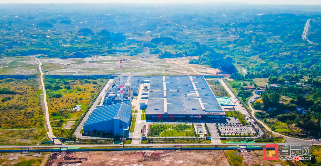 预计2025年产值超300亿 川南新材料产业基地点燃自贡产业转型升级“新引擎”-1.jpg