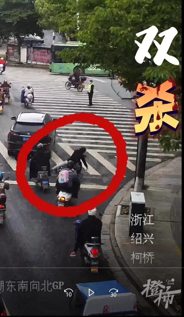 月入三四万！这伙人专挑20万元以下的私家车下手，司机开车时都有同一个动作-3.jpg