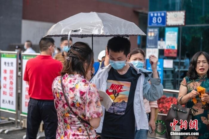 全国高考进入第二天 这些地方已公布查分时间！-3.jpeg