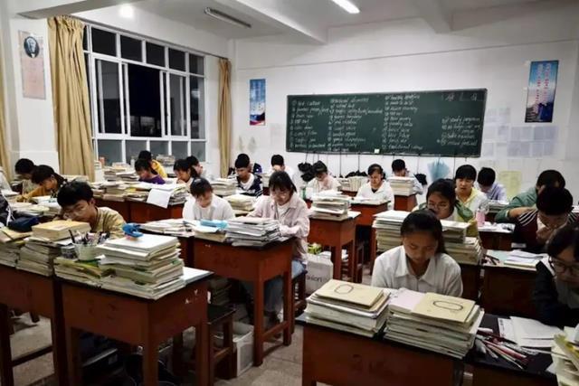 据中学班主任说，“潜在学霸”的分数，至少在95分以上-4.jpg