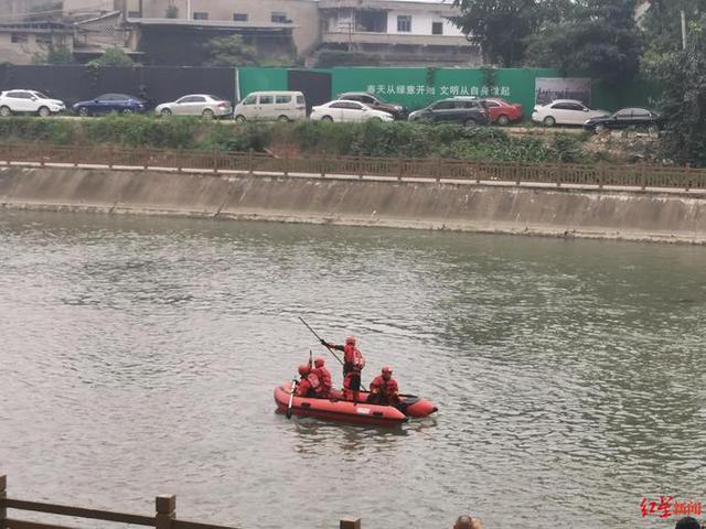 16岁男孩下河救狗溺水失联亲属：他是家中独子，正直帅气-1.jpg