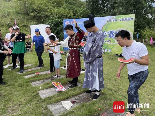 “信步沿滩·乡村露营季”活动在四川自贡沿滩火箭湖举行孤岛篝火水上鱼火锅吸引游客...-5.jpg