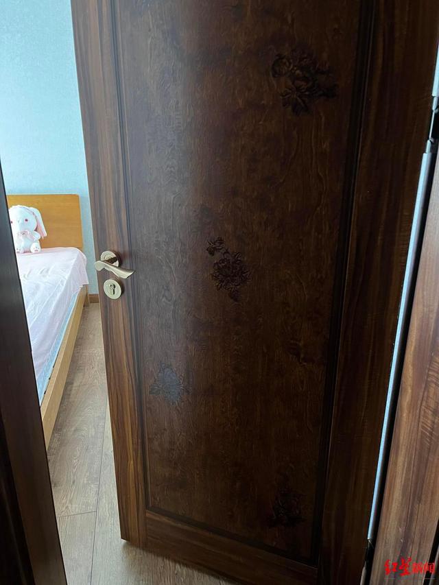 35岁单亲妈妈住宅遭男邻居非法侵入：带女儿回家发现他藏在卧室，曾入室翻其内衣裤-1.jpg