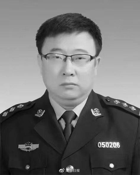 高考652分！公安牺牲烈士之子坚定选择父亲母校-2.jpg