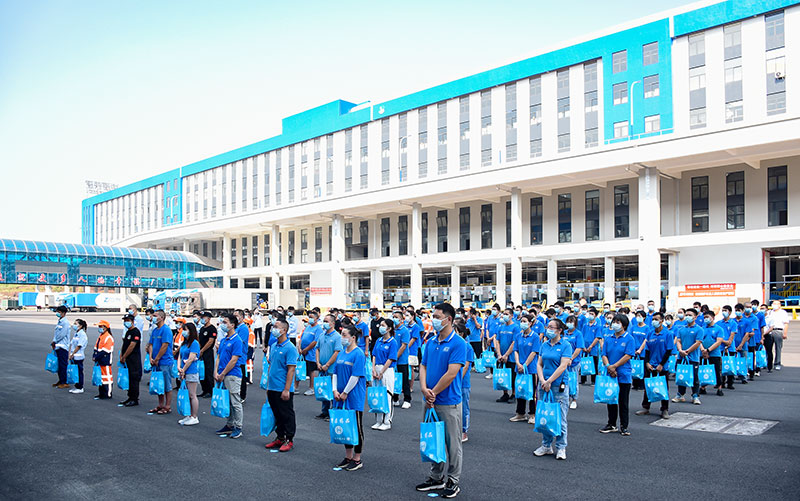 自贡市总工会2022年夏季“送清凉”活动正式启动-5.jpg