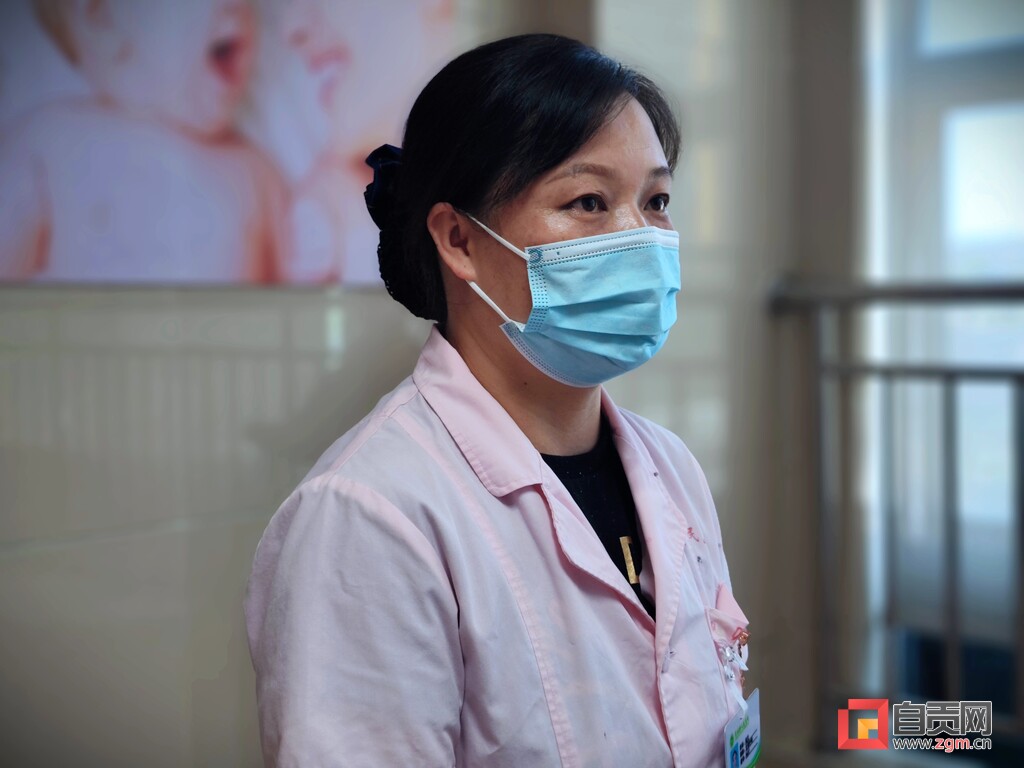 富顺一儿童意外溺水 民警护士接力救援-3.jpg