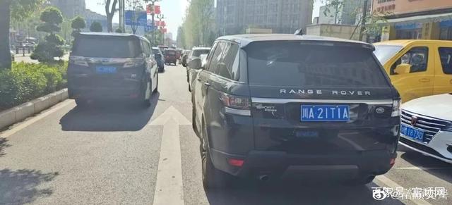 高清无码！富顺街头这些违停车辆被曝光，有你的爱车吗？-9.jpg