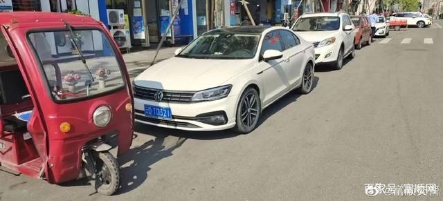 高清无码！富顺街头这些违停车辆被曝光，有你的爱车吗？-16.jpg