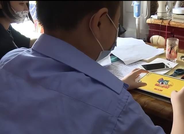 12岁男孩玩游戏花掉17万，父母无奈卖房，男孩：我年龄还很小，没想过挣钱那么辛苦-4.jpg