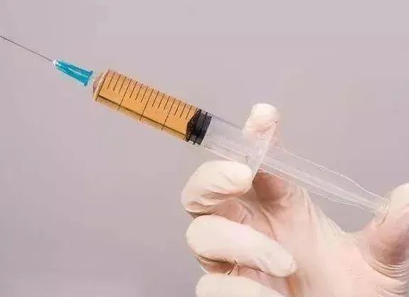 杭州一大妈被骗凑钱打“防癌针”，实为可乐冒充“防癌药物”-4.jpg