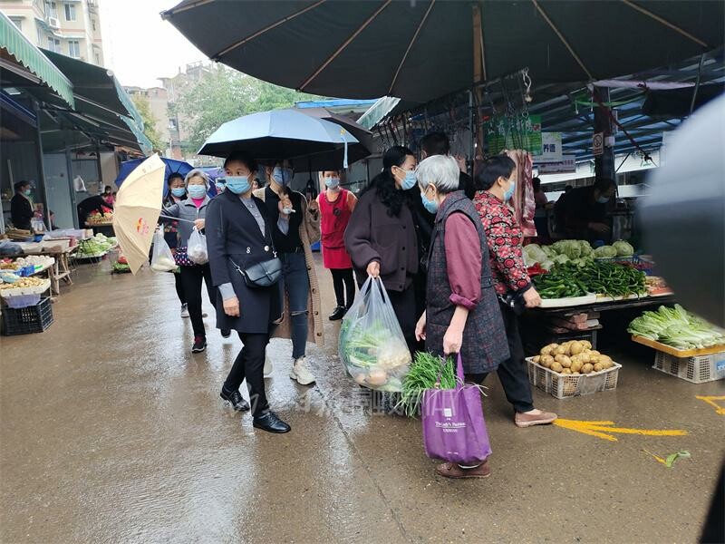 内自同城 | 营业时间有调整！临江丽景农贸市场“疫”后大变样-5.jpeg
