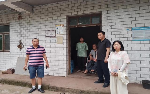 富顺：港资企业献爱心、助力学子圆梦想-1.jpg