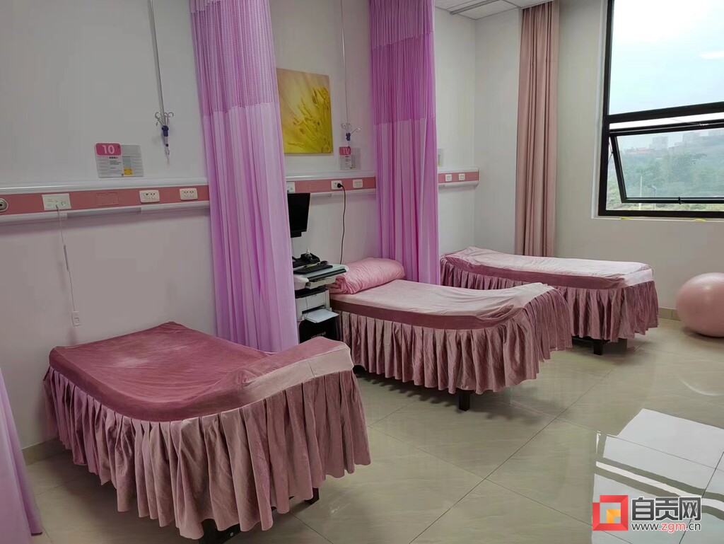 沿滩区妇幼保健新院区迎接首个新生命-2.jpg