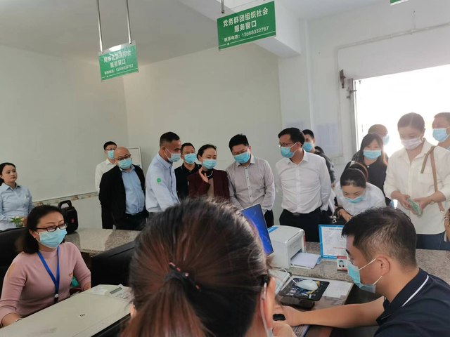 自贡市乡村医疗保障服务能力提升现场会在富世街道圆满召开-5.jpg
