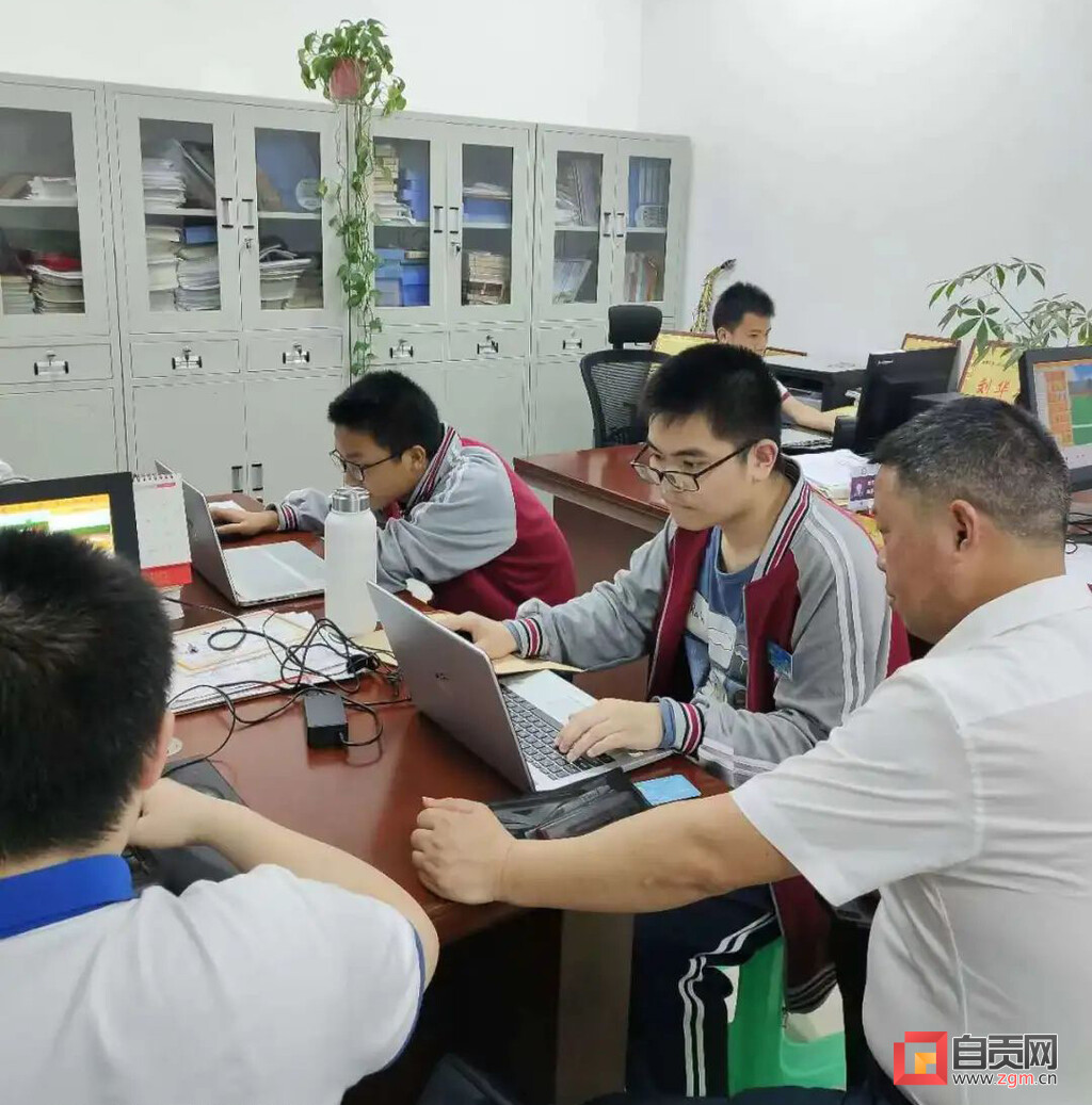 点赞！富顺二中学生荣获全国青少年人工智能创新挑战赛金奖-1.jpg
