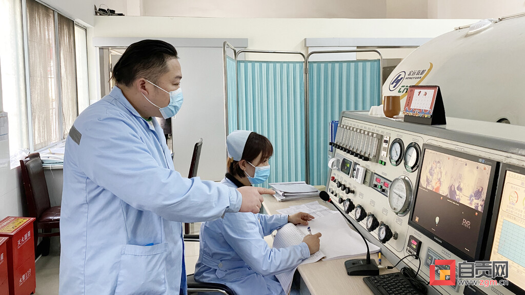 曾超：一身蓝衣十七载 应急救援冲在前-2.jpg