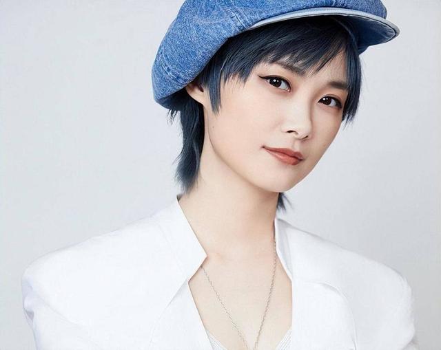 李宇春父亲：春春现在一切都好，已正常参加各种演出-1.jpg