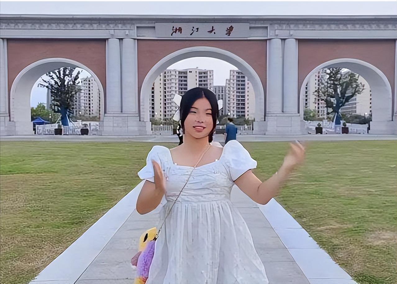“袋鼠摇”奥运冠军管晨辰，被保送浙江大学，因身材发福引起群嘲-3.jpg