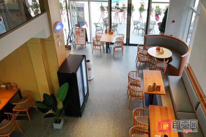 【城市新魅力·聚焦釜溪里】钱少爷钵钵鸡：似俗实雅，“美食之府”添新味-2.jpg