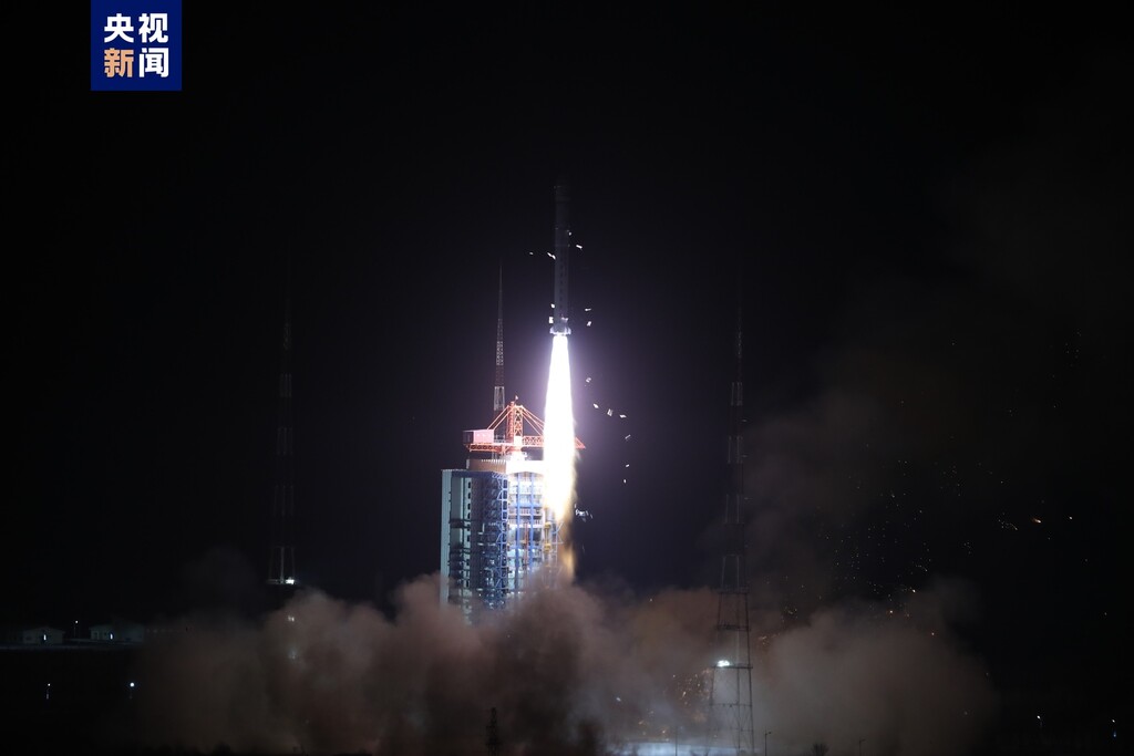 我国成功发射高分五号01A卫星-2.jpg