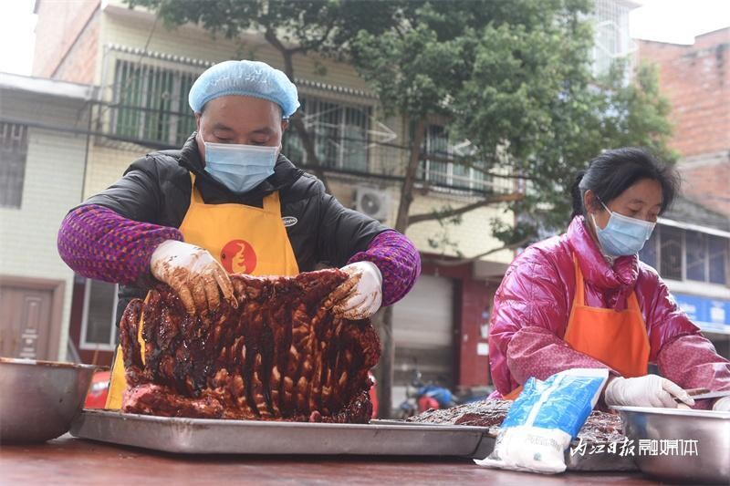 内自同城 | 又到腊味飘香时 内江这里的“年”味儿好浓啊！-2.jpeg