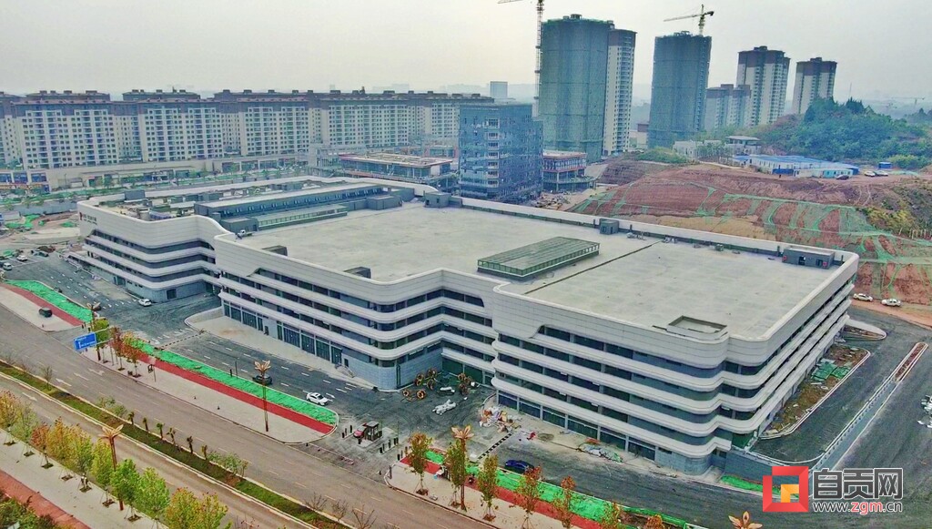 进度再“更新”！中华彩灯大世界智慧停车楼预计年底投用-1.jpg