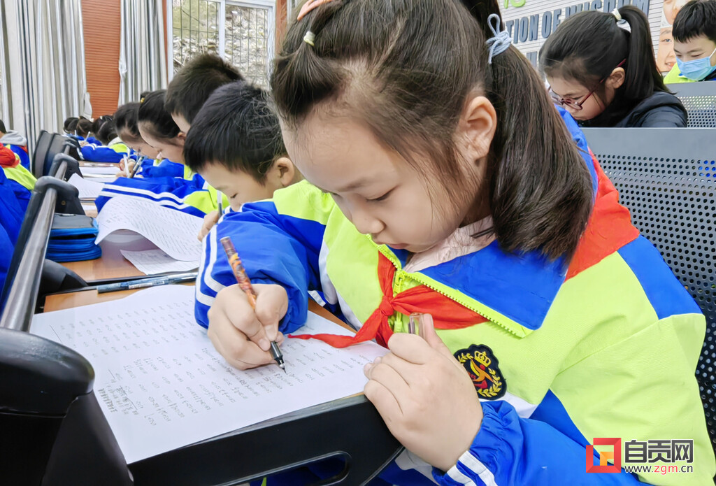 塘坎上小学：学生速算大赛展风采-2.jpg
