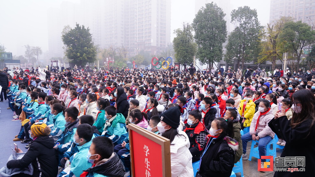第八届富顺豆花文化旅游节举行“书香富顺”千人经典诵读活动-4.jpg