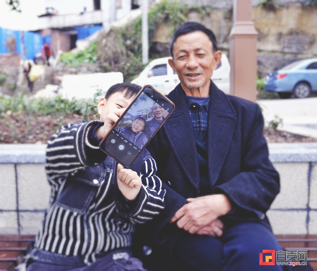 自贡：口袋公园——为老百姓增添“幸福”绿地-7.jpg
