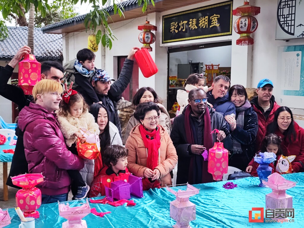 自贡美景让外籍友人大呼惊艳！-1.jpg