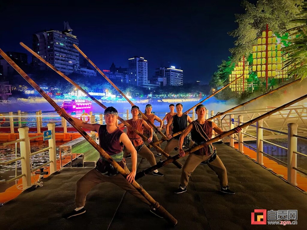 彰显城市韵味 笑迎八方宾客——“中国灯城”全城璀璨绽放-4.jpg