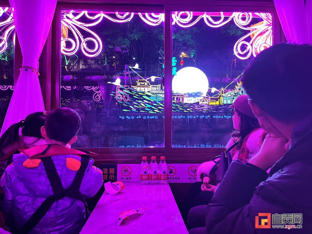 坐船赏灯品年味 升级版“夜游釜溪”正式启航-1.jpg
