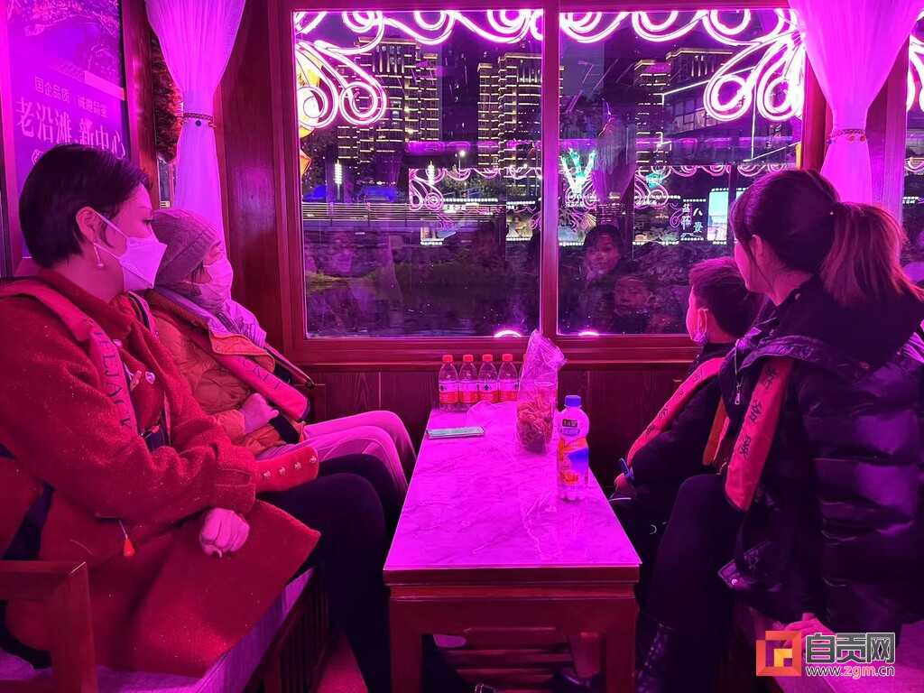 坐船赏灯品年味 升级版“夜游釜溪”正式启航-2.jpg