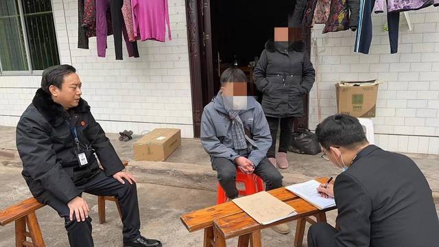 “老赖”春节返乡富顺法院10天执结47案268万元-1.jpg