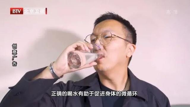比久坐更伤身！7个常见坏习惯，你可能每天都在做-2.jpg