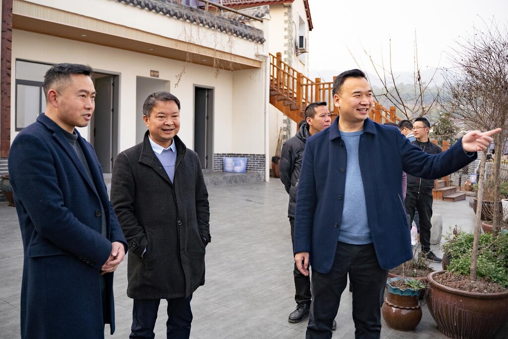 开跑！“一家人不说两家话” 川渝毗邻地区镇街领导去三合村“新年第一访-3.jpg