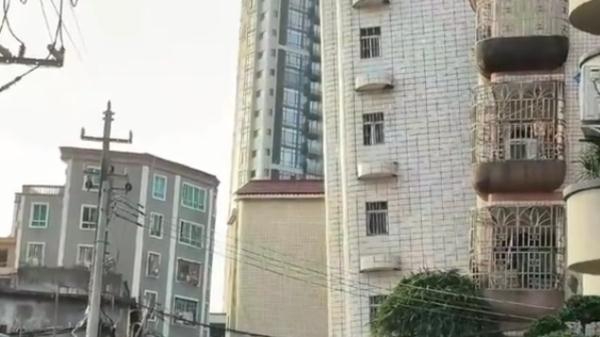 突发！数栋楼房歪斜！居民已撤离！-1.jpg