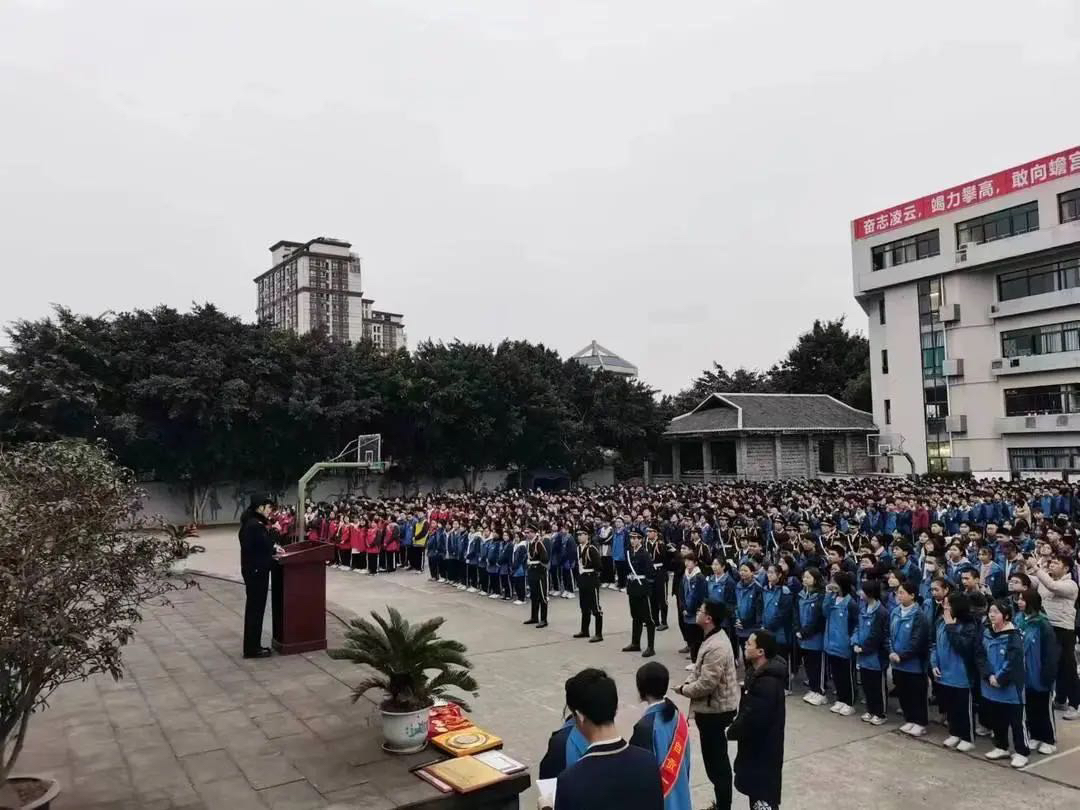 四川自贡公安组织开展“开学第一课 森林防灭火”主题宣传教育活动-3.jpg