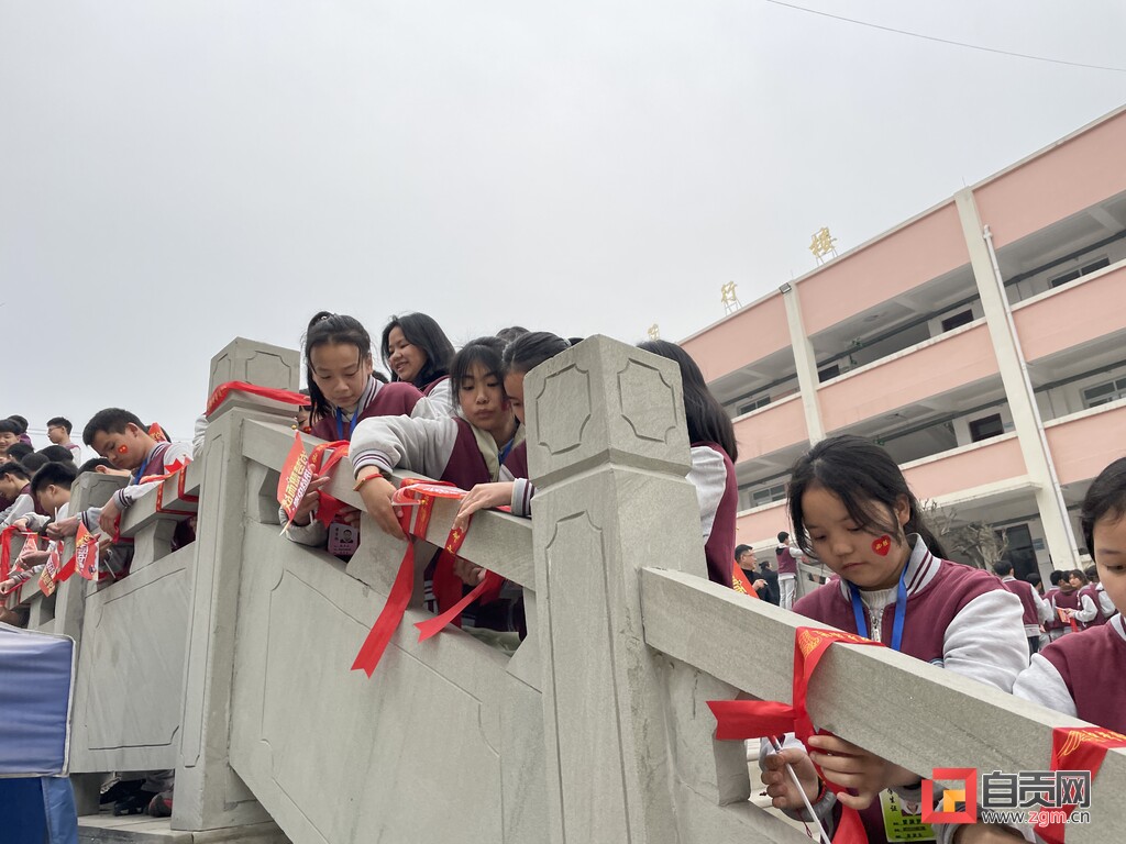 富顺县各学校举行初2023届中考百日誓师大会-3.jpeg